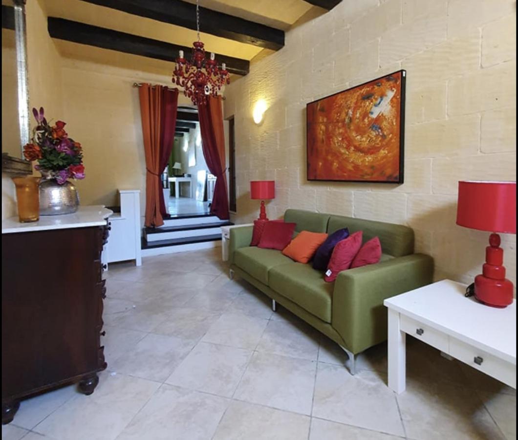 Petra Farmhouse B&B Nadur Ngoại thất bức ảnh