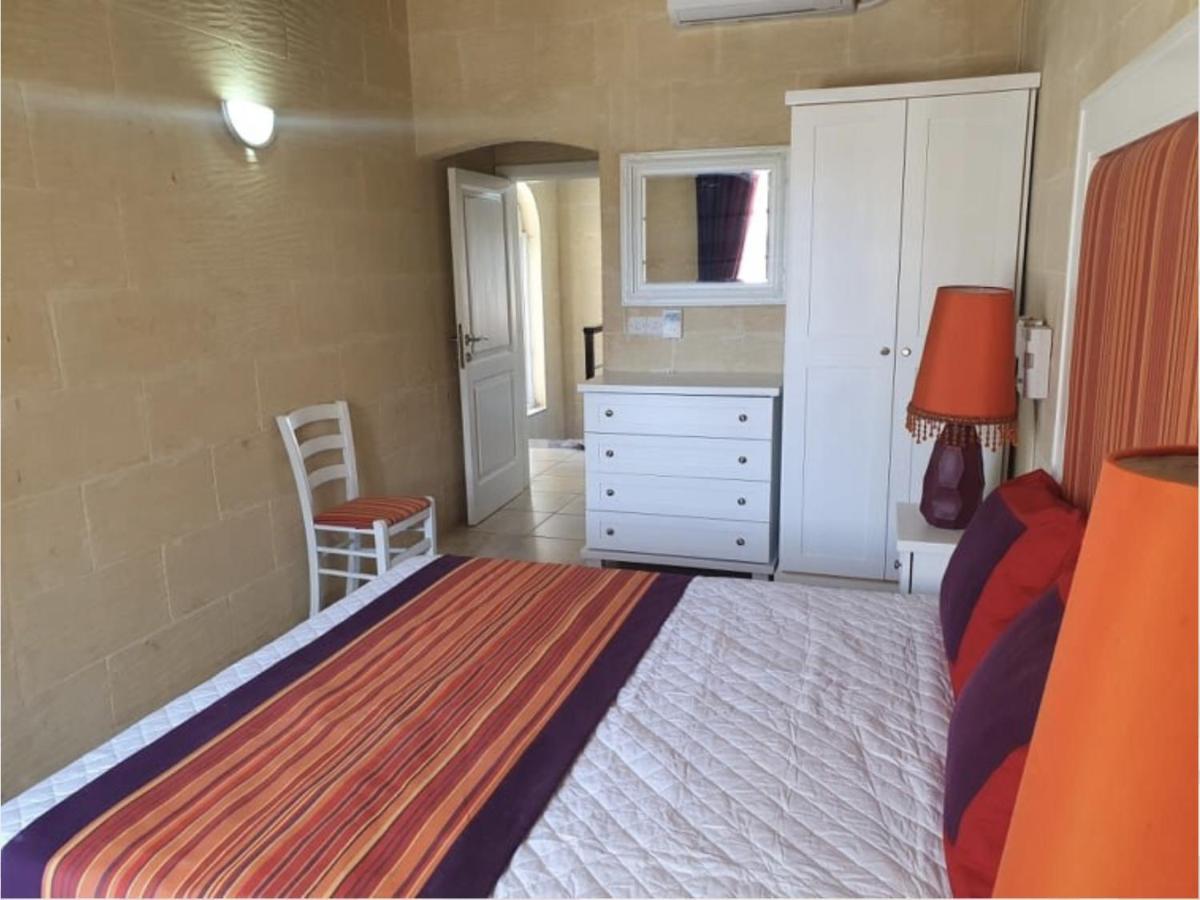 Petra Farmhouse B&B Nadur Ngoại thất bức ảnh